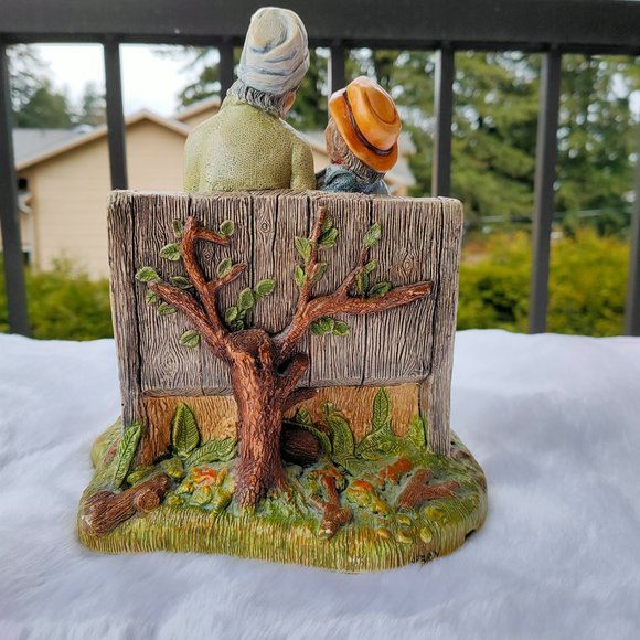 Stonecraft Naturecraft Old Couple Figurine - Picture 2 of 3